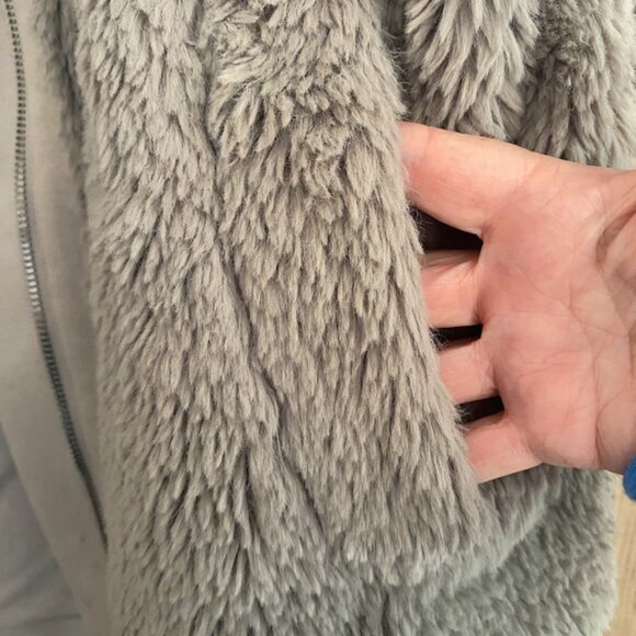 Varley Norfolk Taupe Jacket from Anthropologie - Picture 7 of 11